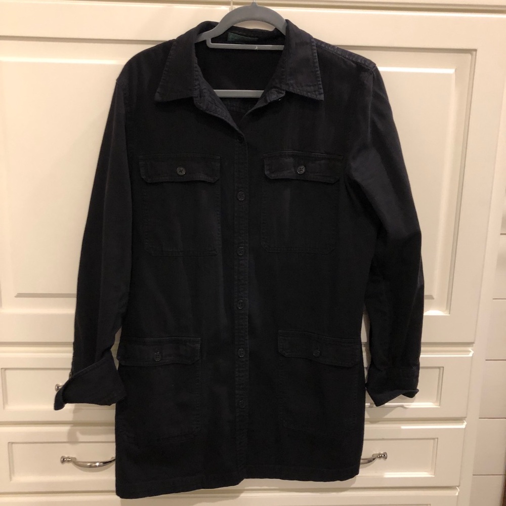 Black button top